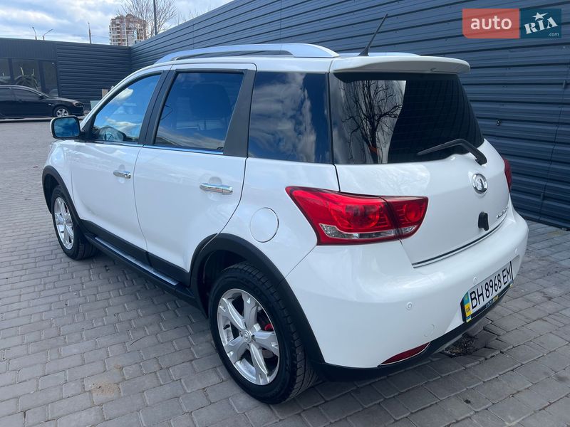 Внедорожник / Кроссовер Great Wall Haval M4 2014 в Одессе