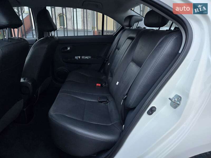 Седан Great Wall Voleex C30 2012 в Дніпрі