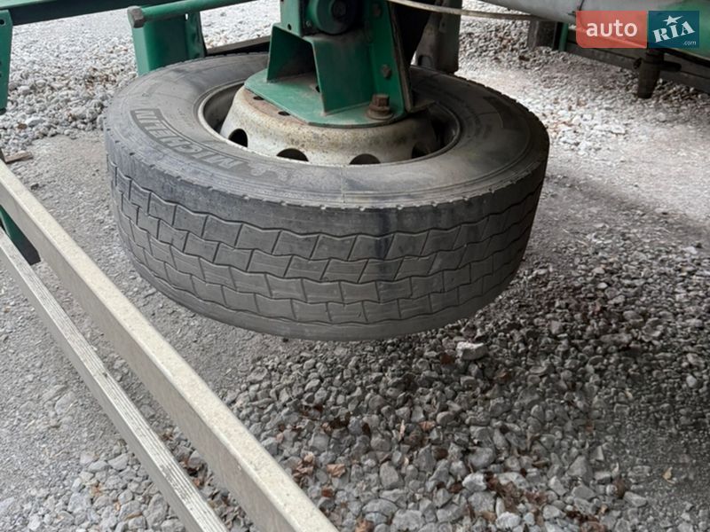 Цистерна Guhur SEM 1985 в Дніпрі