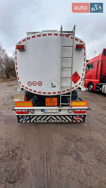 Цистерна Haller STW 1994 в Львове фото 3 Цистерна Haller STW 1994 в Львове