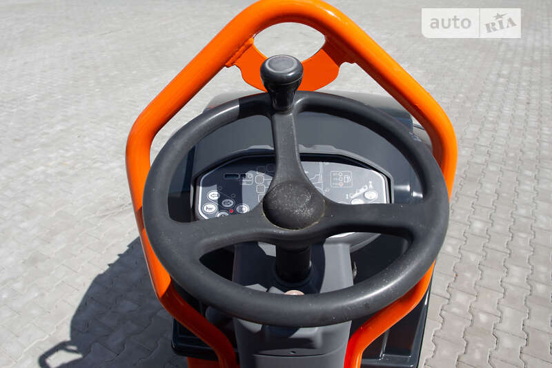 Дорожній каток Hamm HD 2010 в Житомирі