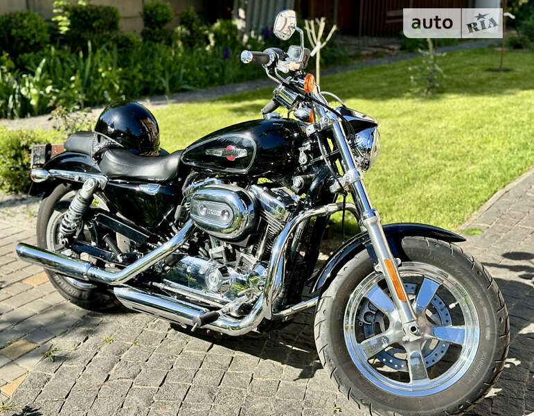Harley-Davidson 1200C Sportster Custom 2016