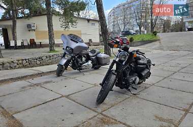 Мотоцикл Чоппер Harley-Davidson 883 Iron 2022 в 