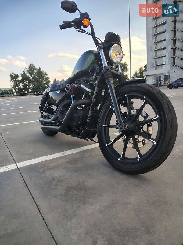 Мотоцикл Кастом Harley-Davidson 883 Iron 2021 в Києві