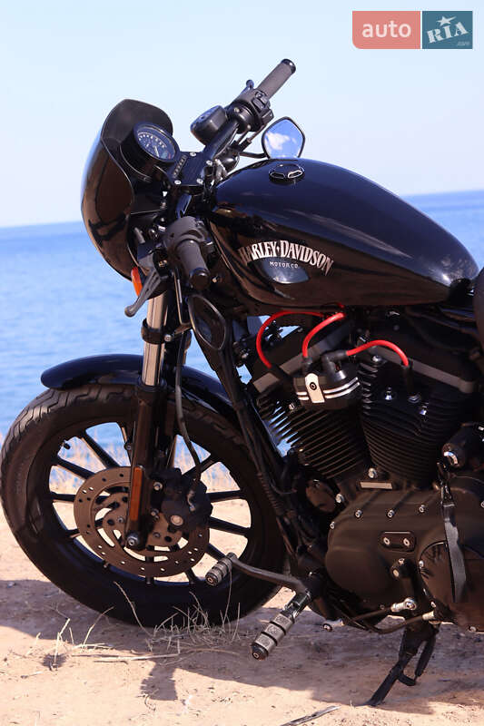 Боббер Harley-Davidson 883 Iron 2012 в Одесі