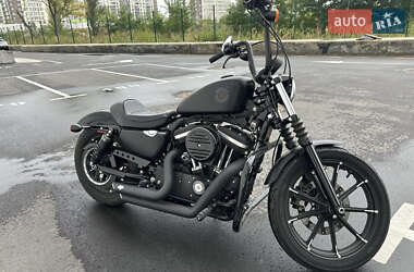 Мотоцикл Чоппер Harley-Davidson 883 Iron 2020 в 