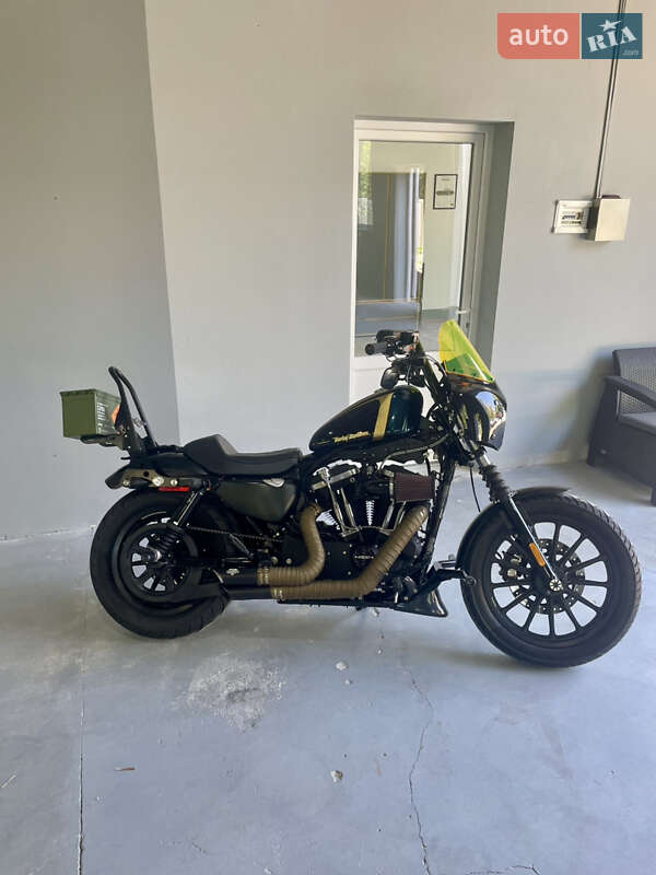 Мотоцикл Кастом Harley-Davidson 883 Iron 2014 в 