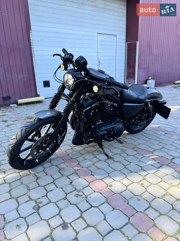 Боббер Harley-Davidson 883 Iron 2017 в Луцьку