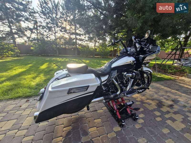 Мотоцикл Круизер Harley-Davidson CVO Road Glide 2012 в Киеве фото 15 Мотоцикл Круизер Harley-Davidson CVO Road Glide 2012 в Киеве