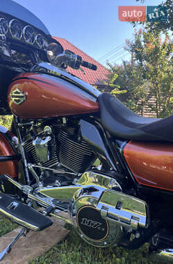 Мотоцикл Туризм Harley-Davidson CVO Street Glide 2022 в 