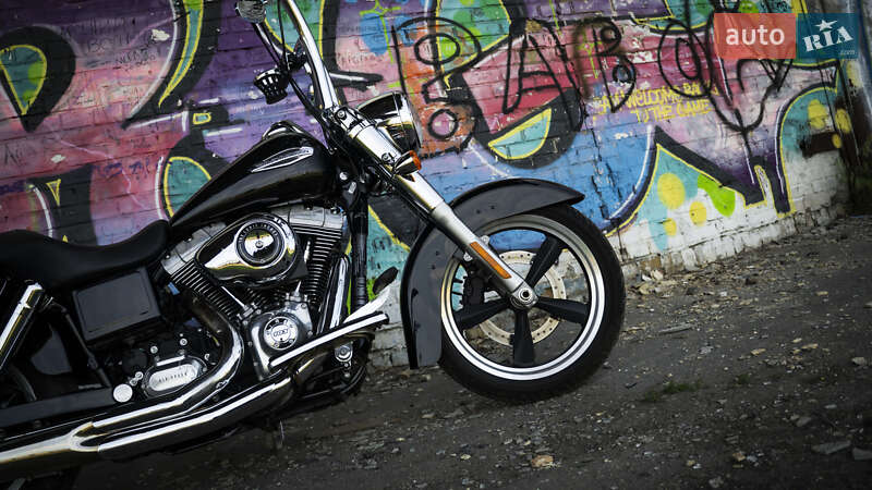 Мотоцикл Круизер Harley-Davidson Dyna Switchback 2012 в 