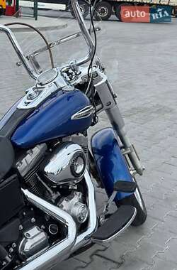 Мотоцикл Круізер Harley-Davidson Dyna Switchback 2015 в 