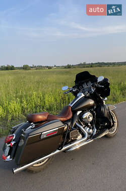 Мотоцикл Круизер Harley-Davidson Electra Glide 2012 в 