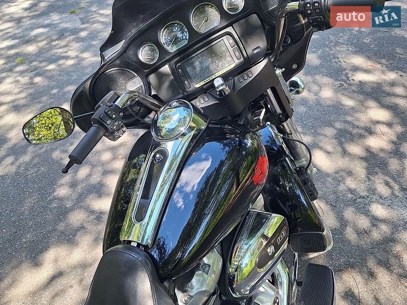 Мотоцикл Круизер Harley-Davidson Electra Glide 2019 в Киеве
