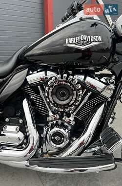 Мотоцикл Туризм Harley-Davidson FLHR 2022 в 