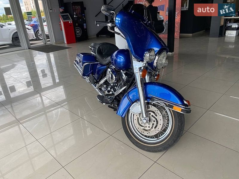 Harley-Davidson FLHTC 2003