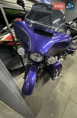 Мотоцикл Круизер Harley-Davidson FLHTCU Ultra Classic Electra Glide 2016 в 