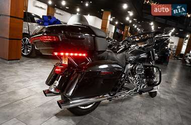 Мотоцикл Кастом Harley-Davidson FLHTCU Ultra Classic Electra Glide 2018 в 