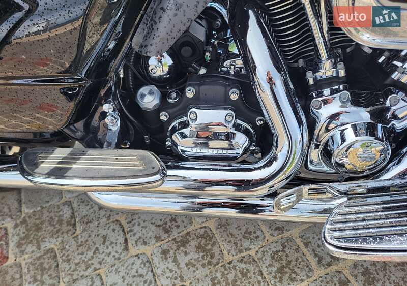 Мотоцикл Круізер Harley-Davidson FLHTCU Ultra Classic Electra Glide 2010 в Черкасах фото 14 Мотоцикл Круізер Harley-Davidson FLHTCU Ultra Classic Electra Glide 2010 в Черкасах