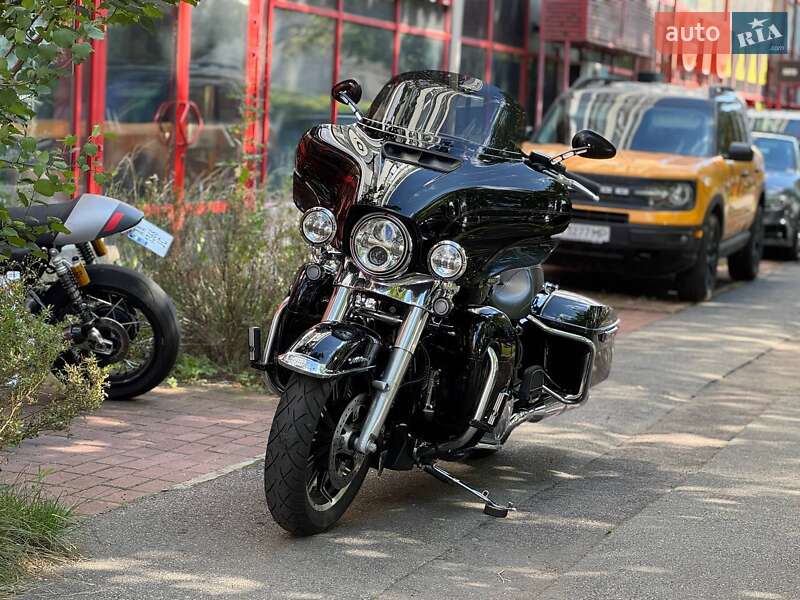 Мотоцикл Круизер Harley-Davidson FLHTCU Ultra Classic Electra Glide 2018 в Киеве