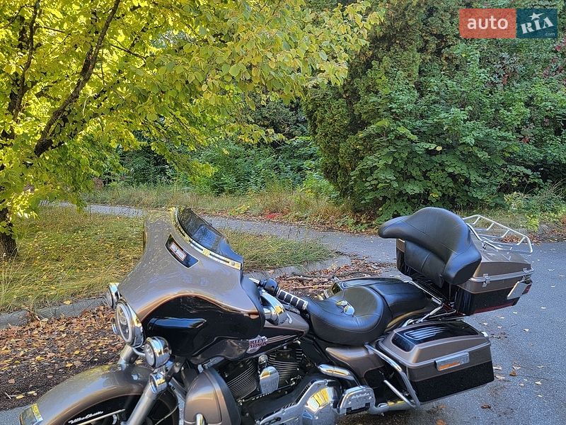 Harley-Davidson FLHTCUI 2004
