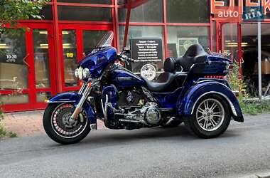 Трайк Harley-Davidson FLHTCUTG 2017 в 