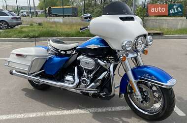 Мотоцикл Туризм Harley-Davidson FLHTK Electra Glide Ultra Limited 2019 в 