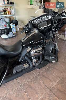 Мотоцикл Туризм Harley-Davidson FLHTK 2016 в 