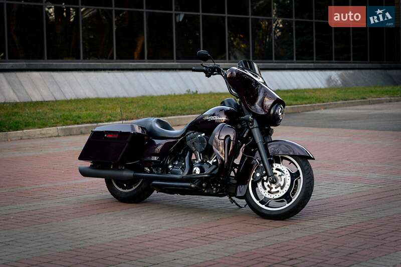 Harley-Davidson FLHX Street Glide 2011 Harley-Davidson FLHX Street Glide 2011