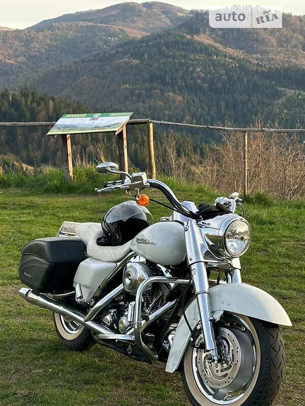 Мотоцикл Чоппер Harley-Davidson FLHX 2004 в Львові