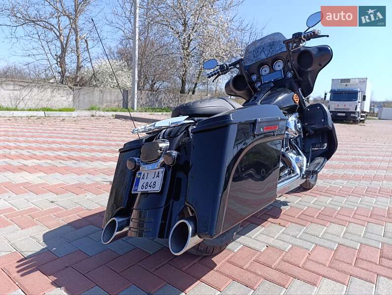 Мотоцикл Круізер Harley-Davidson FLHX 2006 в 