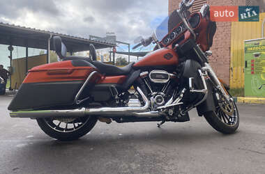 Мотоцикл Круизер Harley-Davidson FLHXSE 2018 в  фото 12 Мотоцикл Круизер Harley-Davidson FLHXSE 2018 в