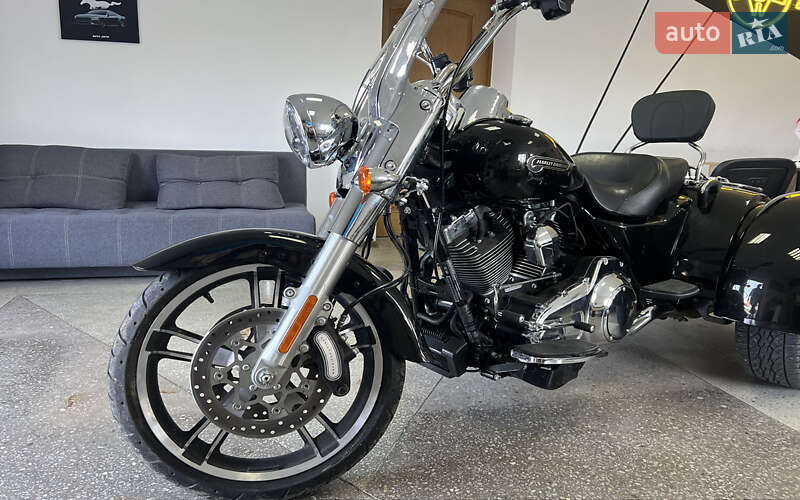 Трайк Harley-Davidson FLRT 2015 в Коломые фото 5 Трайк Harley-Davidson FLRT 2015 в Коломые