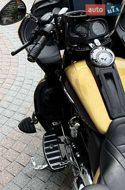 Мотоцикл Туризм Harley-Davidson FLTRU 2017 в 