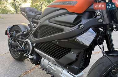 Мотоцикл Без обтекателей (Naked bike) Harley-Davidson LiveWire 2020 в 