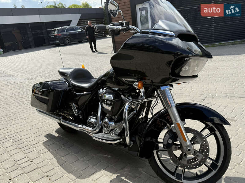 Мотоцикл Круизер Harley-Davidson Road Glide 2018 в 