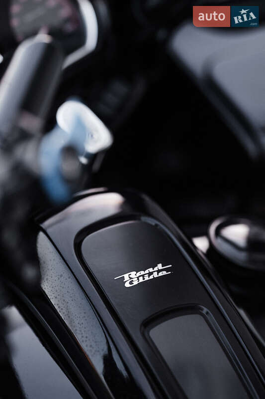 Боббер Harley-Davidson Road Glide 2021 в Ужгороде