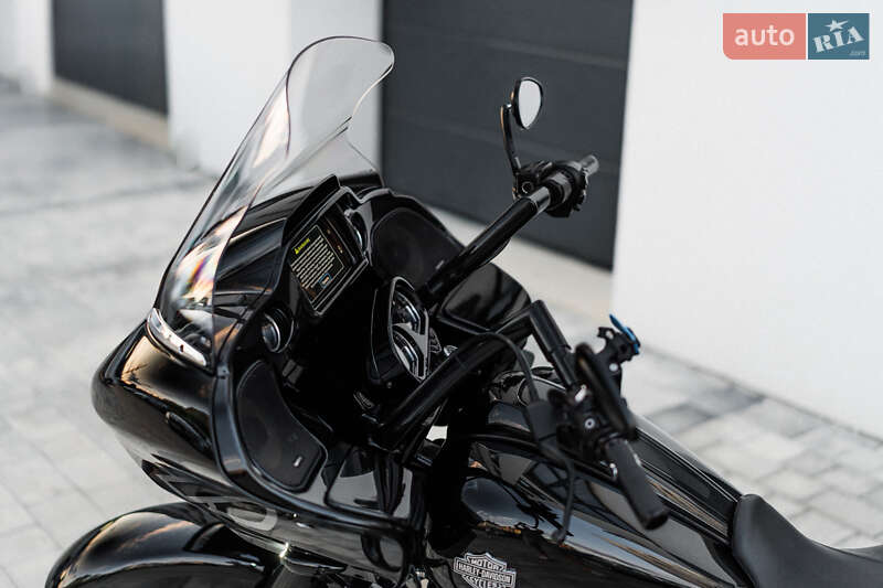 Боббер Harley-Davidson Road Glide 2021 в Ужгороде