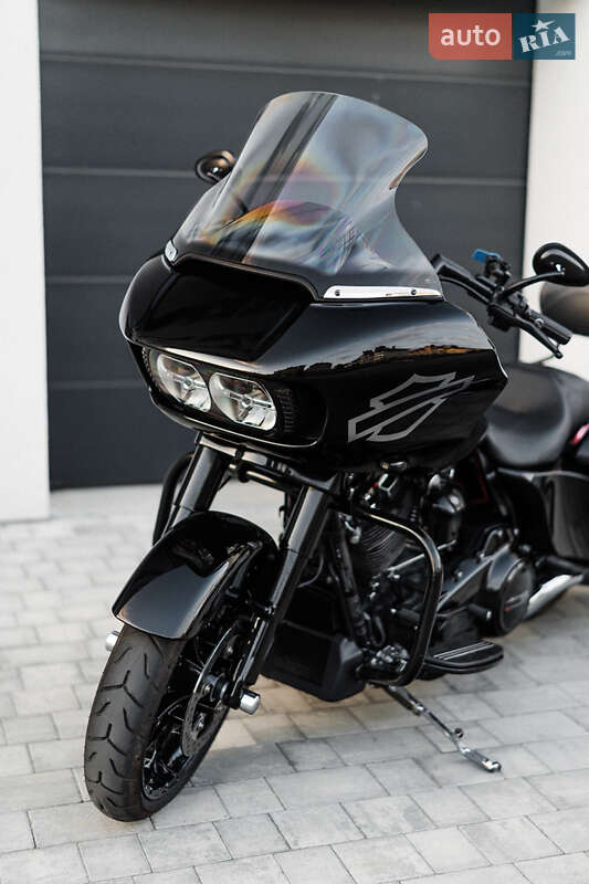 Боббер Harley-Davidson Road Glide 2021 в Ужгороде