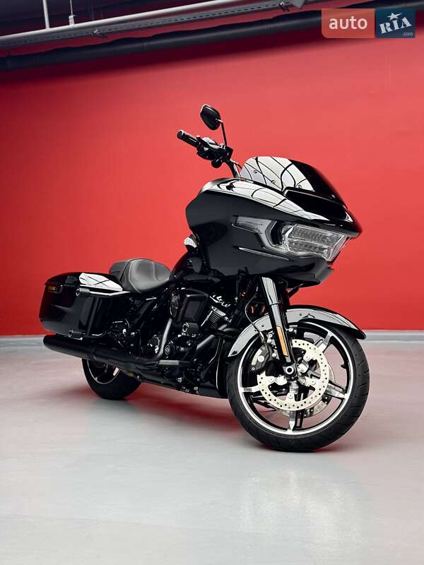 Harley-Davidson Road Glide 2025