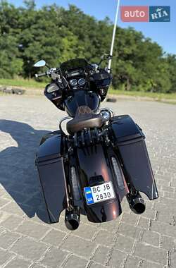 Мотоцикл Круизер Harley-Davidson Road Glide 2011 в 