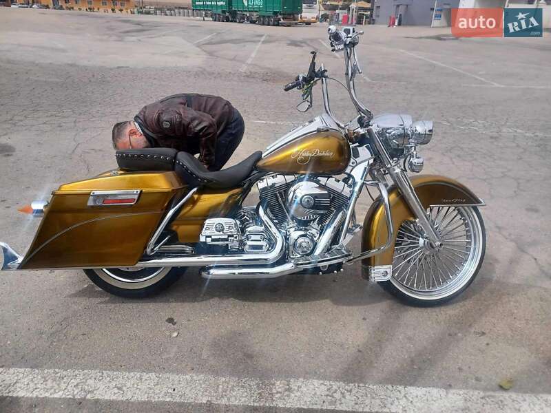 Мотоцикл Кастом Harley-Davidson Road King 2010 в Киеве