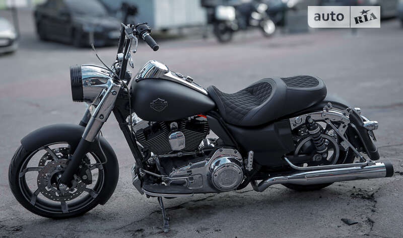 Мотоцикл Чоппер Harley-Davidson Street Glide 2015 в Киеве
