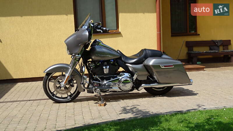 Мотоцикл Круизер Harley-Davidson Street Glide 2018 в Дрогобыче