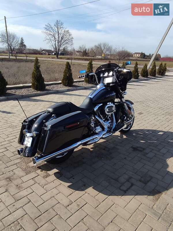 Мотоцикл Круизер Harley-Davidson Street Glide 2015 в Днепре