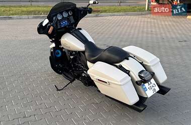 Мотоцикл Круизер Harley-Davidson Street Glide 2023 в 