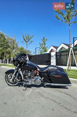 Мотоцикл Туризм Harley-Davidson Street Glide 2018 в 