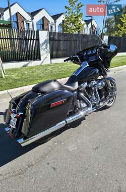 Мотоцикл Туризм Harley-Davidson Street Glide 2018 в 