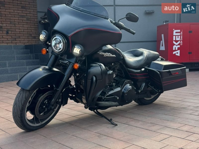Мотоцикл Чоппер Harley-Davidson Street Glide 2010 в Одессе