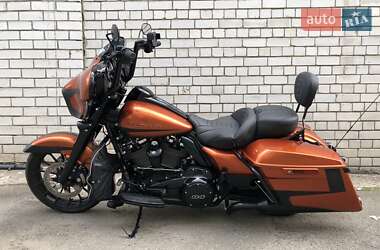 Мотоцикл Круізер Harley-Davidson Touring 2018 в 